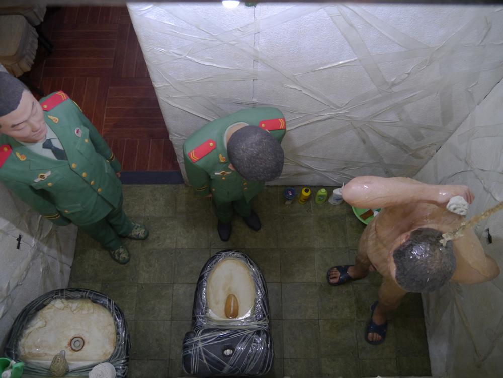 S.A.C.R.E.D., 2013. �� ������ (Ai Weiwei) - ����������� ��������� ��������. ����������� ���������