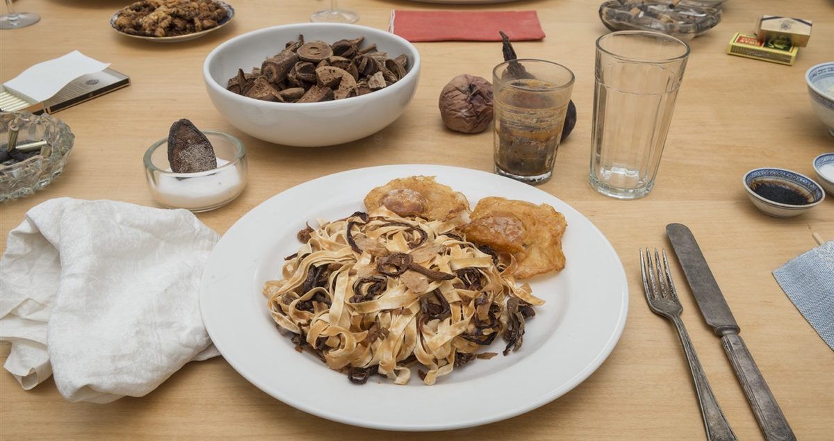 Dinner of the Dictators (���� ����������), ��������, 1993-95. ����� ���� (Roxy Paine) - ����������� ������������ ���������. ����������� ��������� ���, ����������� ����������