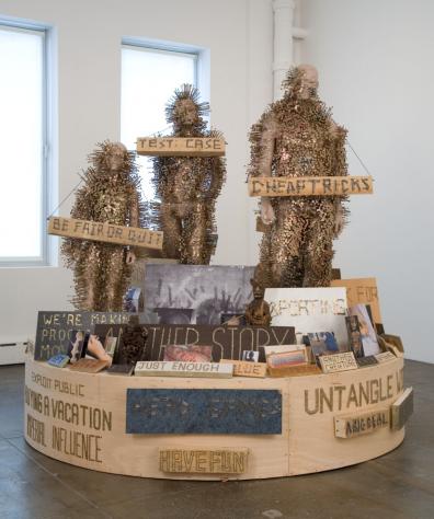 ����� �������� (Thomas Hirschhorn). Nail Family, 2006