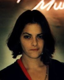 ������ ���� (Tracey Emin) - ����������� ���������� ���������. ���� �� ���������������� ������ ������� ���������� ���������. ������� ������ �������, ����� ������ ��� �������