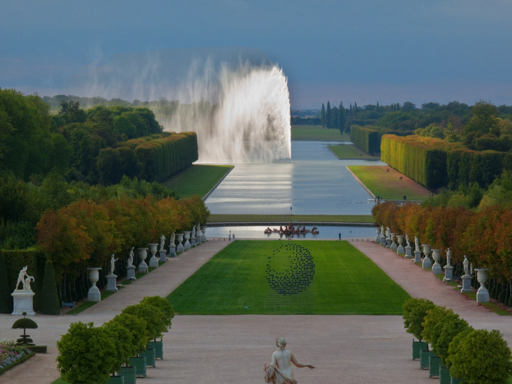 The Fountain, 2009. ������ ����� (Xavier Veilhan) - ����������� ����������� ���������. ����������� ��������� �������